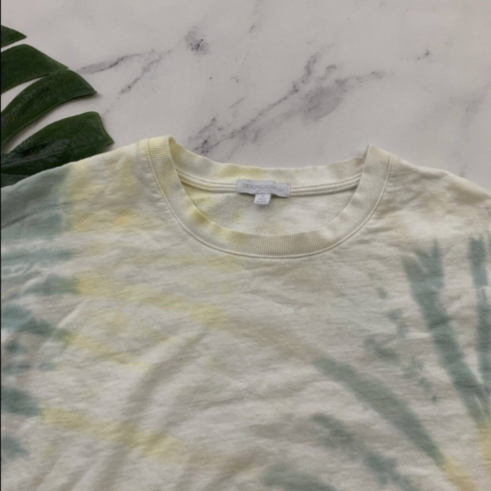 Beyond Yoga Weekend Boxy Crop Pullover Sweatshirt Top Size M White Blue Tie Dye
